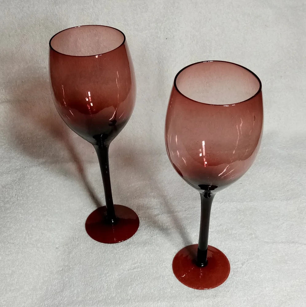Set of 2 Purple Amethyst 3.8oz Wine Glasses